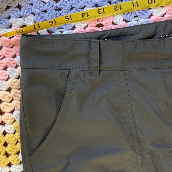 NWOT Columbia Kestrel Convertible Dark Gray Cargo Pants Shorts Hiking Women’s 14 - Picture 4 of 14